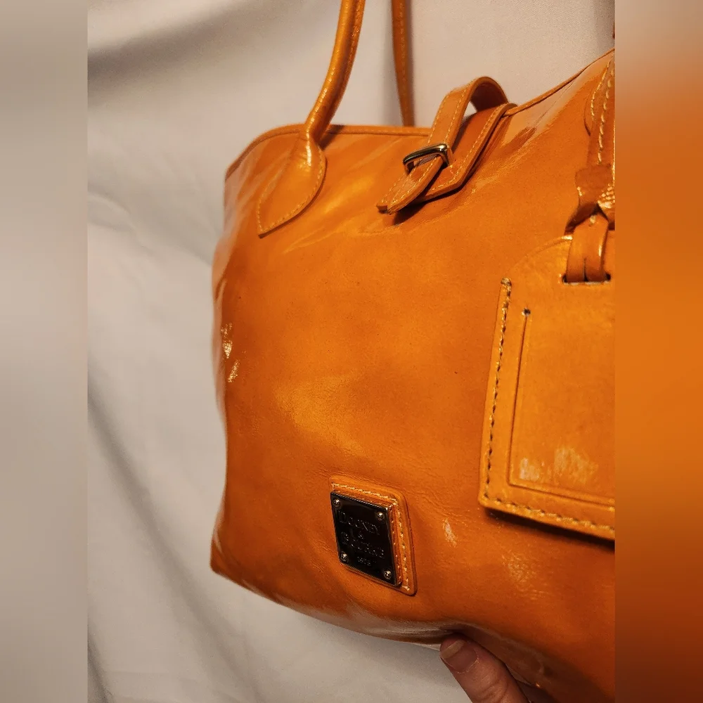 Dooney and Bourke Mustard Yellow Large Patent Leather Cindy Tote - Picture 4 of 16